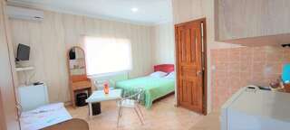 Гостиница Памир Судак Роскошный четырехместный номер-3