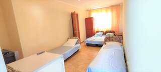 Гостиница Памир Судак Роскошный четырехместный номер-4